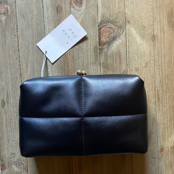 A New Day Quilted Black Clutch Small Crossbody Bag - Picture 2 of 8